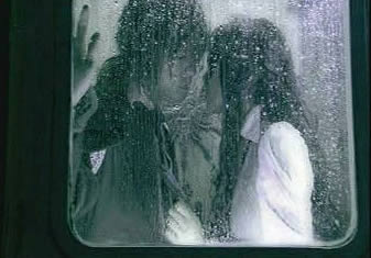 dorama J-Rock Sugizo Soundtrack - притяжение в телефонной будке под дождём